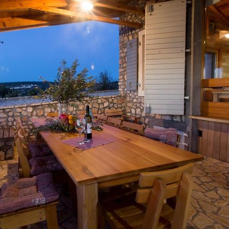Villa, Stone House With Swimming Pool & Sauna, Beach, Sevid Dış mekan fotoğraf