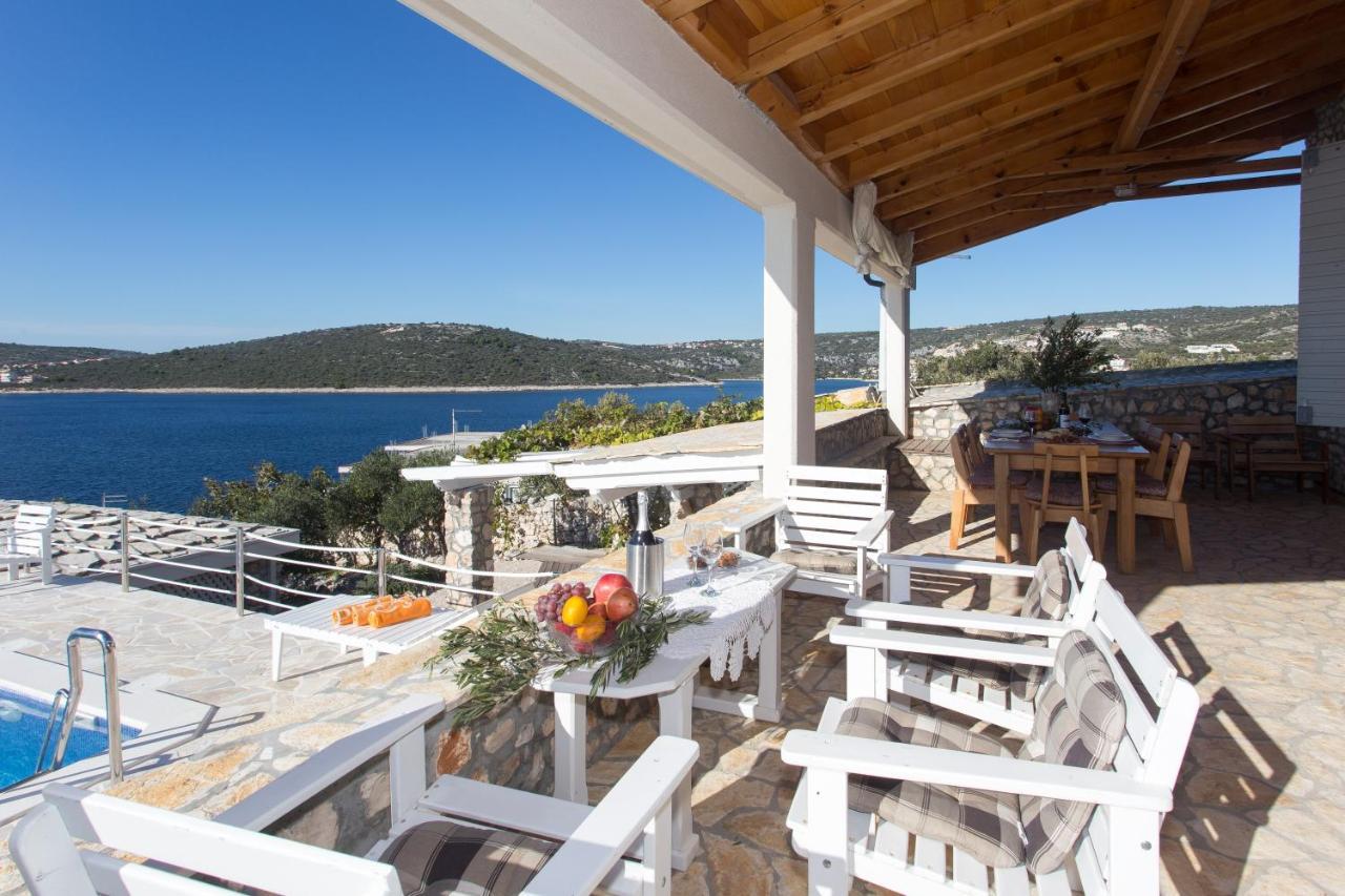 Villa, Stone House With Swimming Pool & Sauna, Beach, Sevid Dış mekan fotoğraf