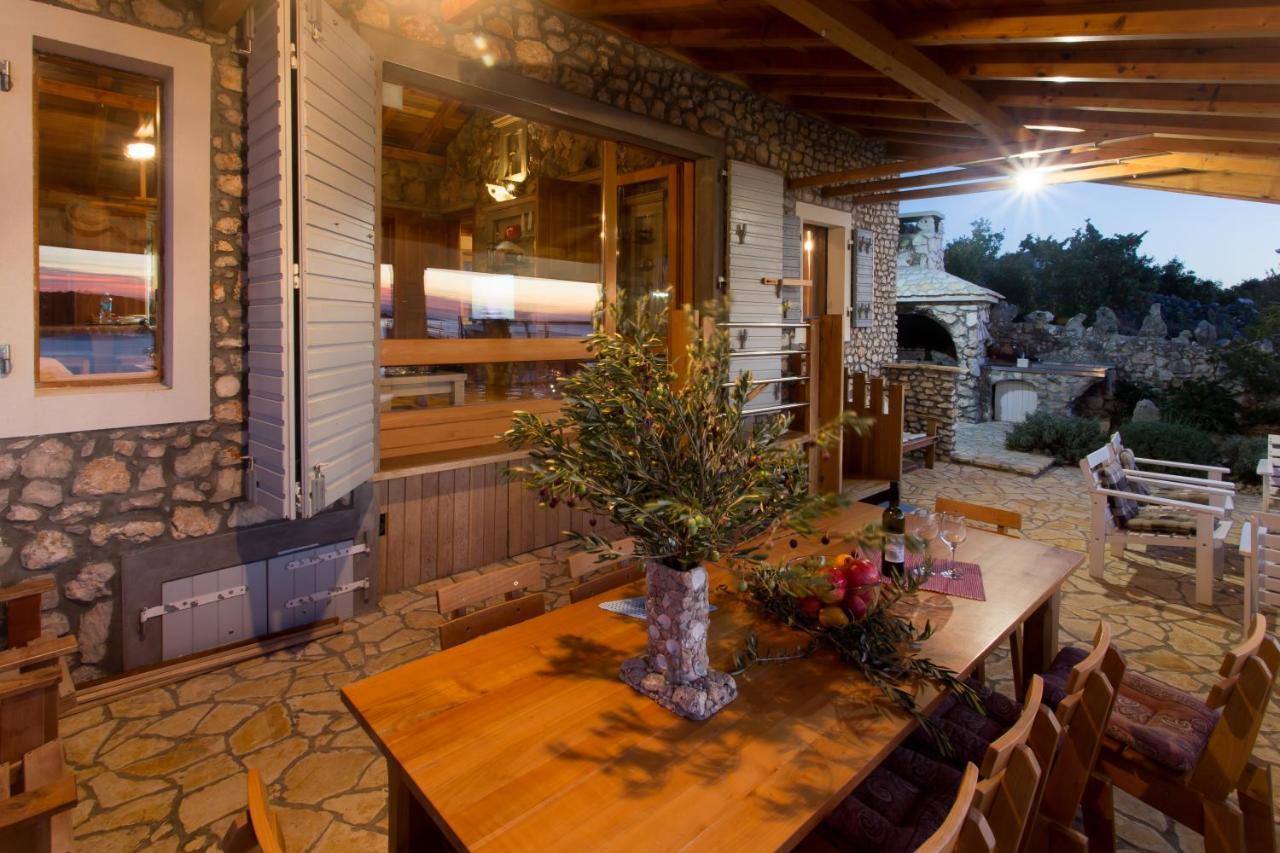 Villa, Stone House With Swimming Pool & Sauna, Beach, Sevid Dış mekan fotoğraf