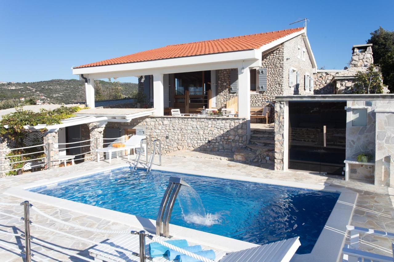 Villa, Stone House With Swimming Pool & Sauna, Beach, Sevid Dış mekan fotoğraf
