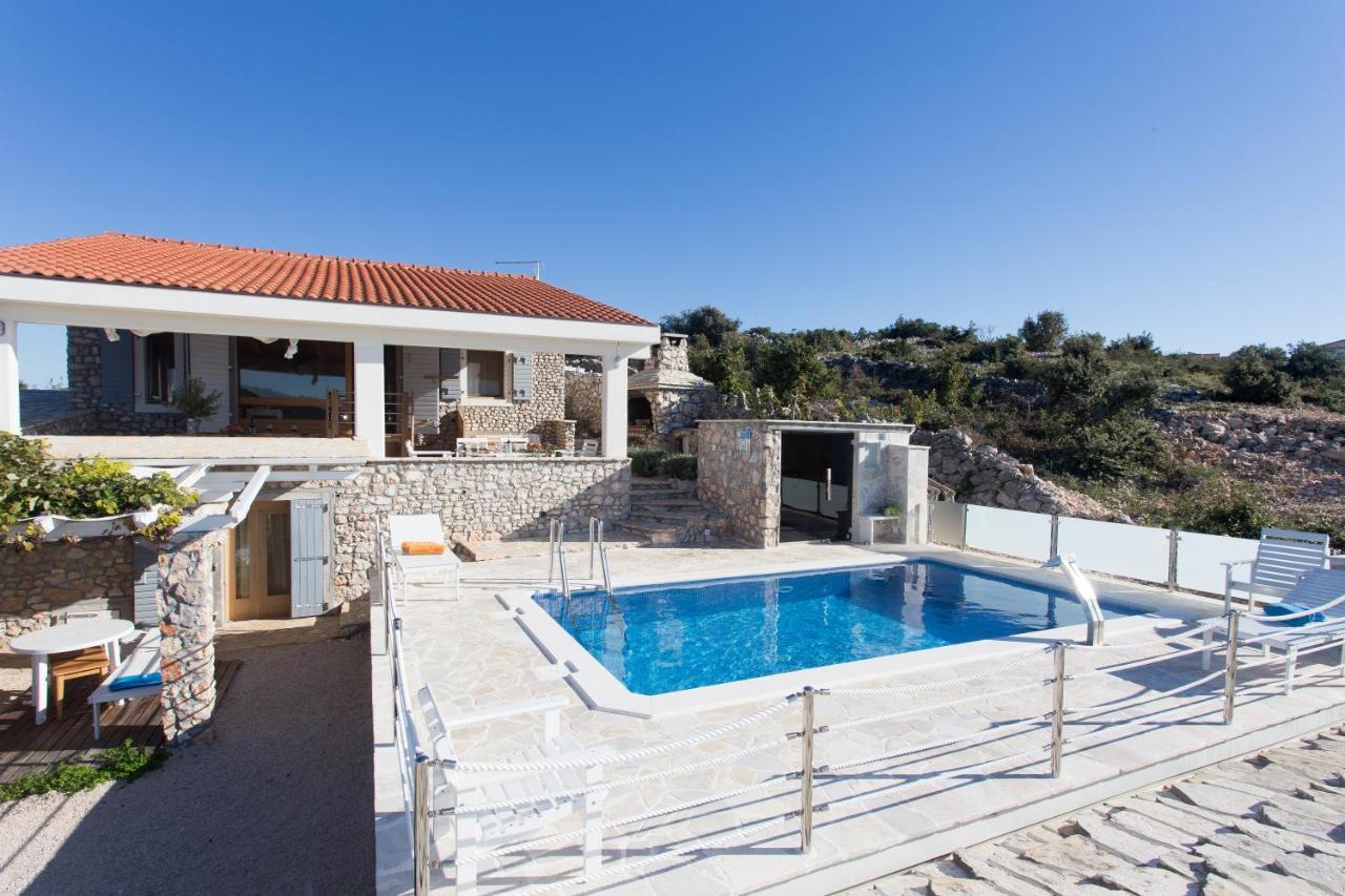 Villa, Stone House With Swimming Pool & Sauna, Beach, Sevid Dış mekan fotoğraf