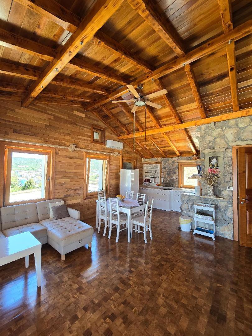 Villa, Stone House With Swimming Pool & Sauna, Beach, Sevid Dış mekan fotoğraf